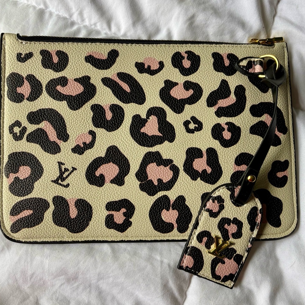 Louis Vuitton Cream and Black Clutch with Modern Leopard Print